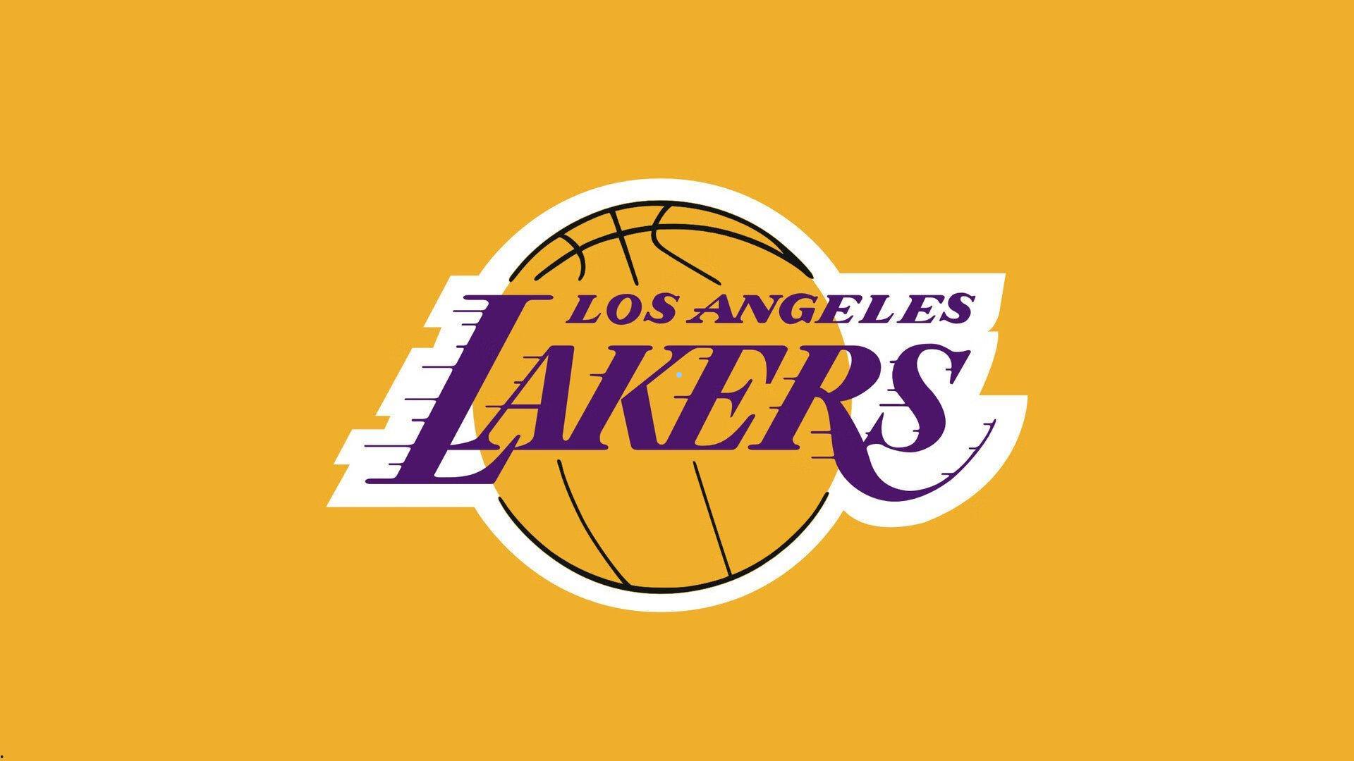 【 九游会官网】还得是你！弗林蓬女友成焦点，美妆博主甜蜜日常引球迷热议