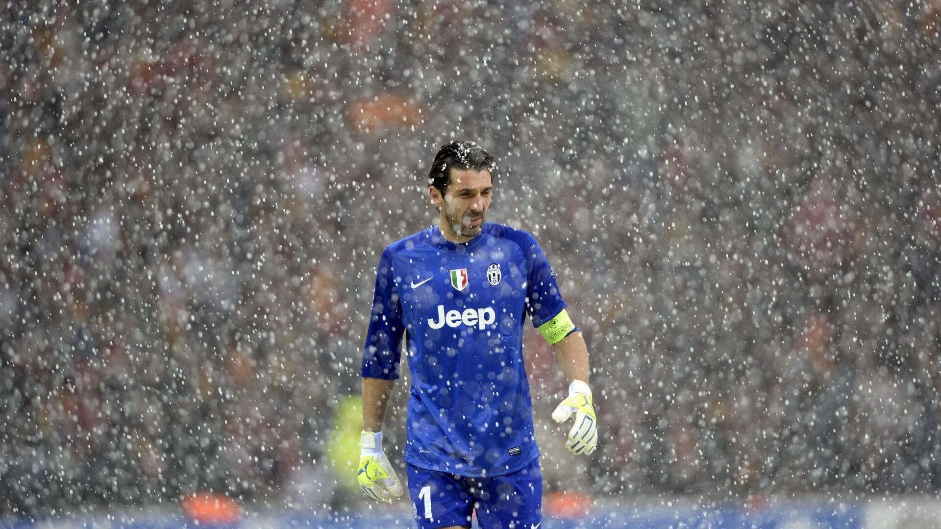  九游会官网|贝弗利揭秘，莱昂纳德盛赞邓恩像我，防守悍将传承引热议