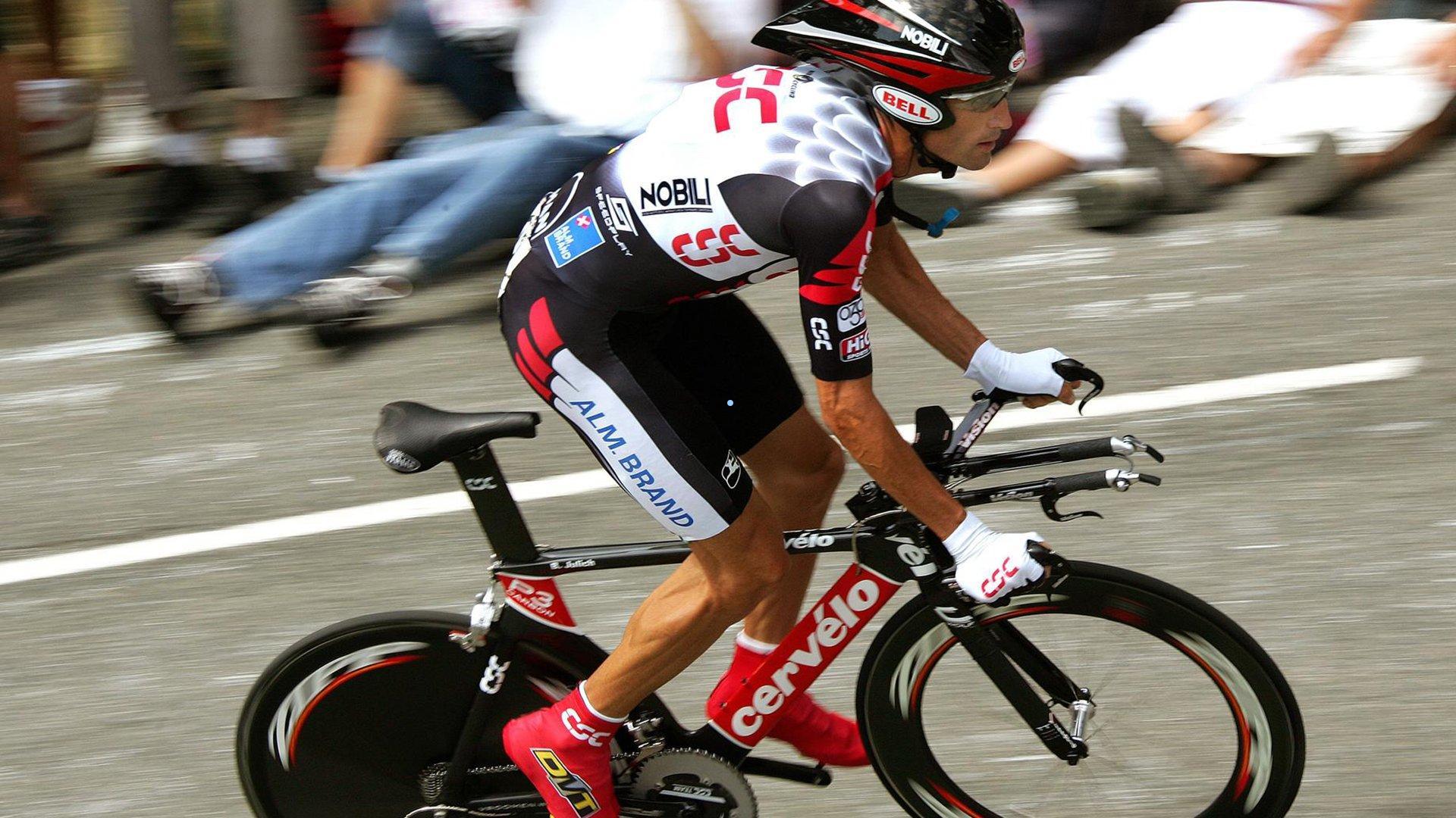 游戏体验|首届FIFAe世界杯启幕,中国队缺席引关注;曾参与前身FIWC赛事显历史积淀